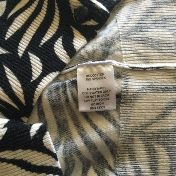 Sisters Floral Cardigan Sweater 3/4 Sleeves Button Front Black Ivory SZ M - Picture 11 of 13